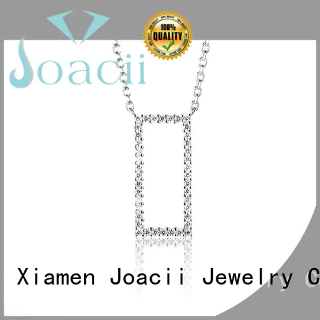 Joacii necklaces for her factory for lady