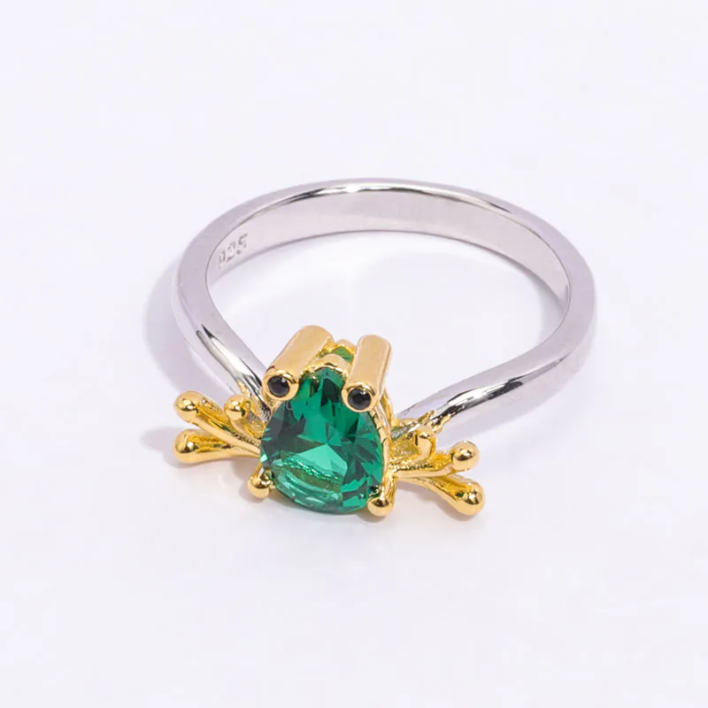 Emerald Frog Ring