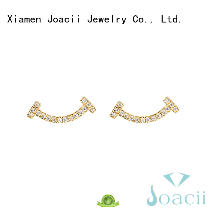 Joacii small earrings promotion for girlfriend