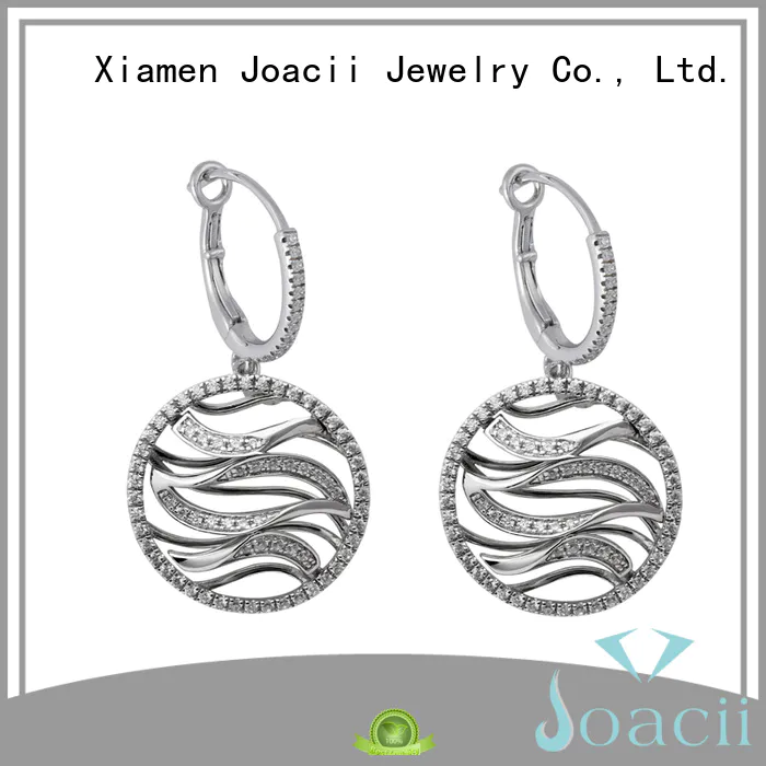 Joacii shaped white gold hoop earrings for wife